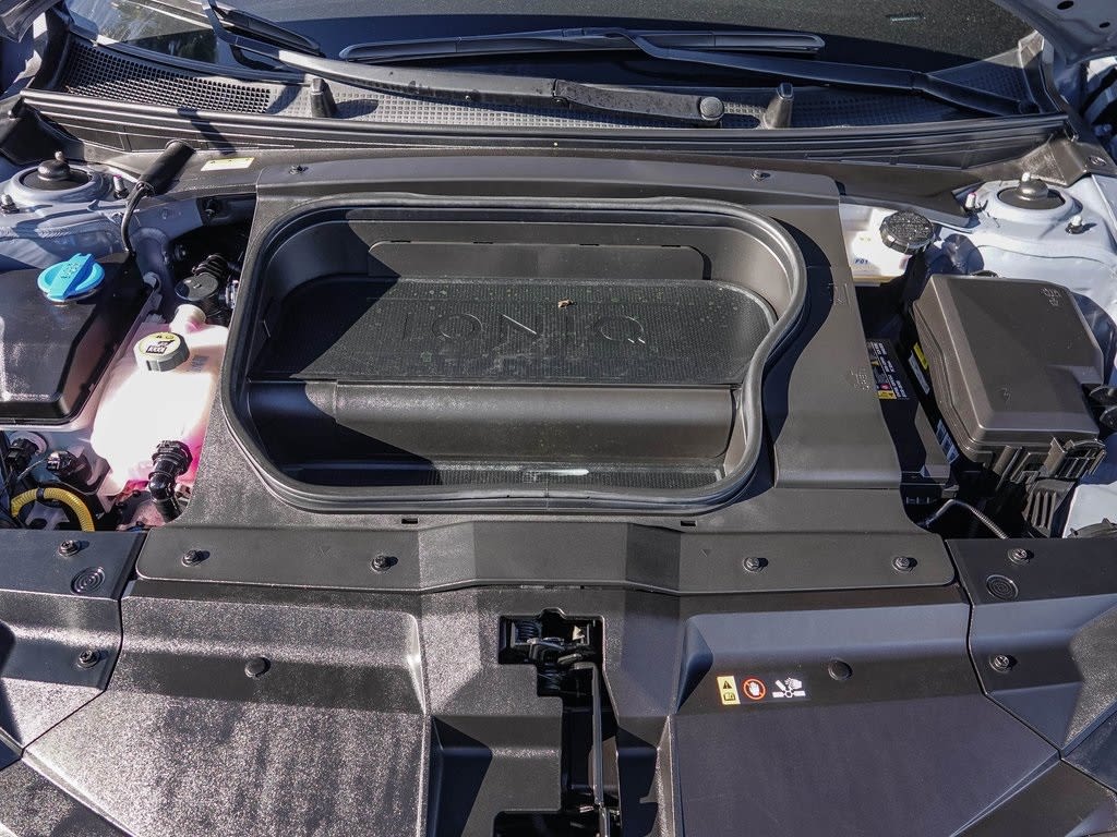 Thumbnail: 2023 Hyundai Ioniq 6 - 7