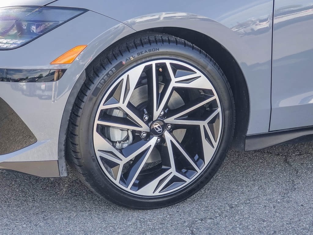 Thumbnail: 2023 Hyundai Ioniq 6 - 6