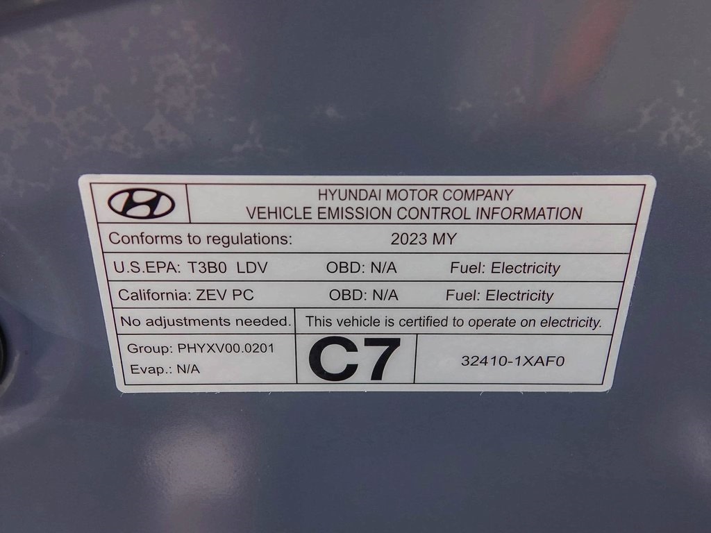 Thumbnail: 2023 Hyundai Ioniq 6 - 16