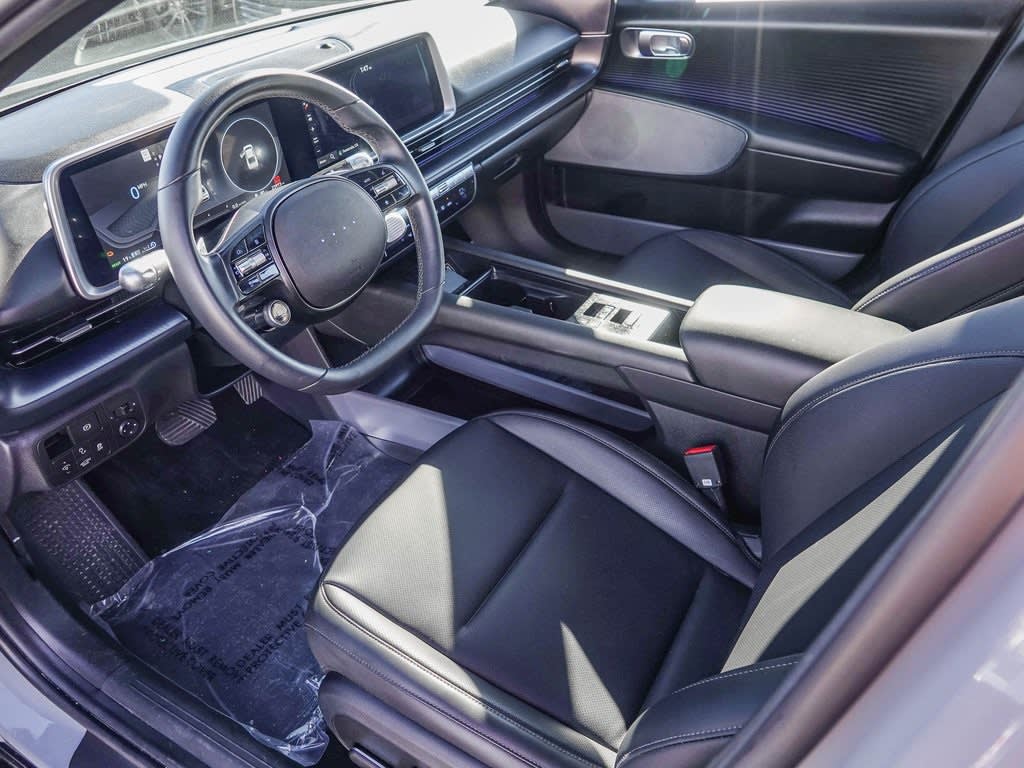 Thumbnail: 2023 Hyundai Ioniq 6 - 10