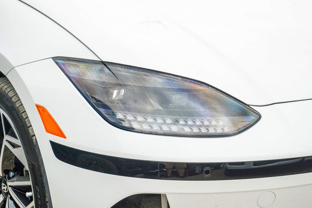 Thumbnail: 2024 Hyundai Ioniq 6 - 9