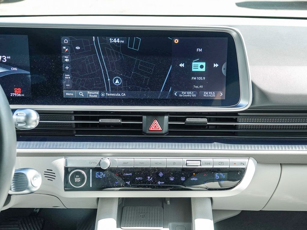 Thumbnail: 2023 Hyundai Ioniq 6 - 11