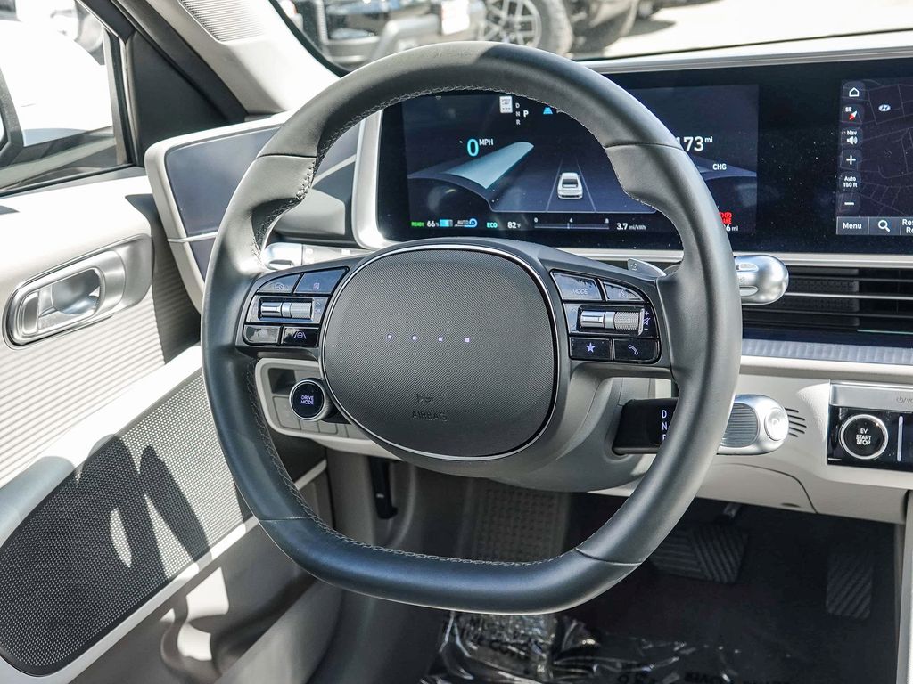 Thumbnail: 2023 Hyundai Ioniq 6 - 7