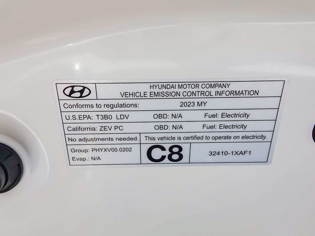 Thumbnail: 2023 Hyundai Ioniq 6 - 13