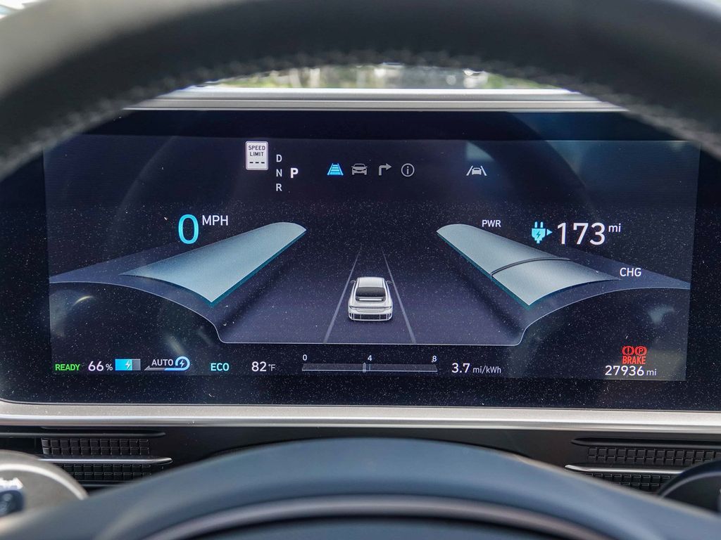 Thumbnail: 2023 Hyundai Ioniq 6 - 27