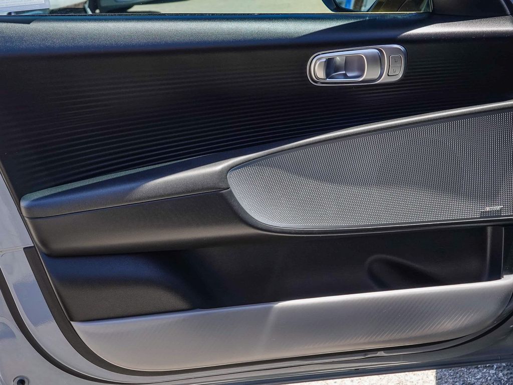 Thumbnail: 2024 Hyundai Ioniq 6 - 23