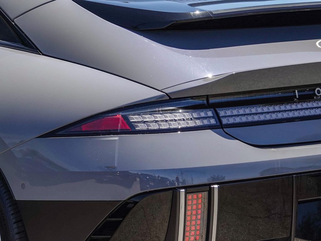 Thumbnail: 2024 Hyundai Ioniq 6 - 18