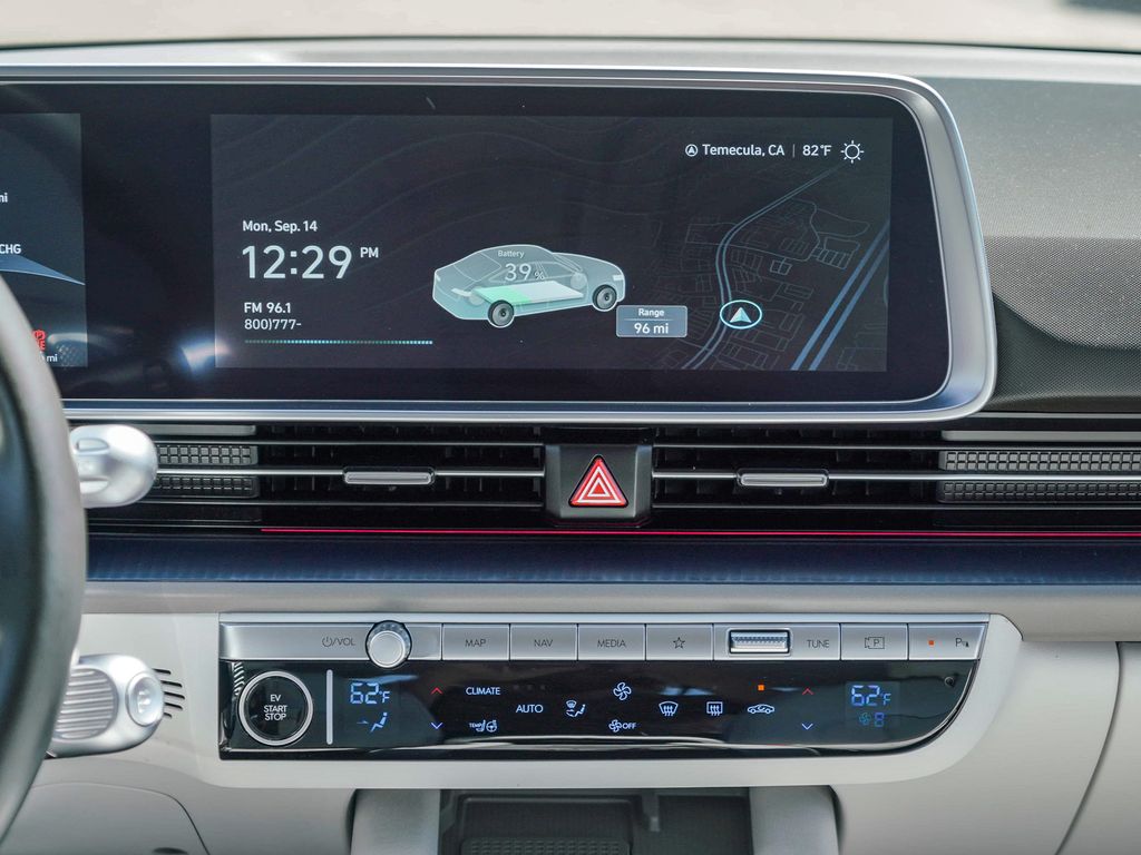 Thumbnail: 2023 Hyundai Ioniq 6 - 12