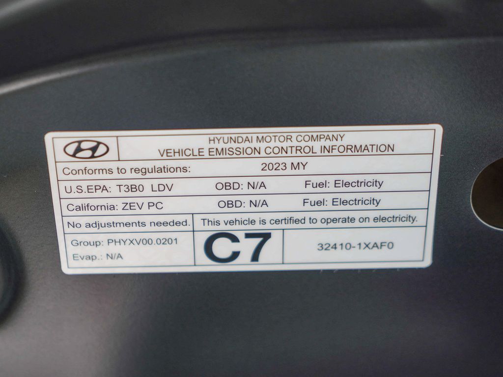 Thumbnail: 2023 Hyundai Ioniq 6 - 15