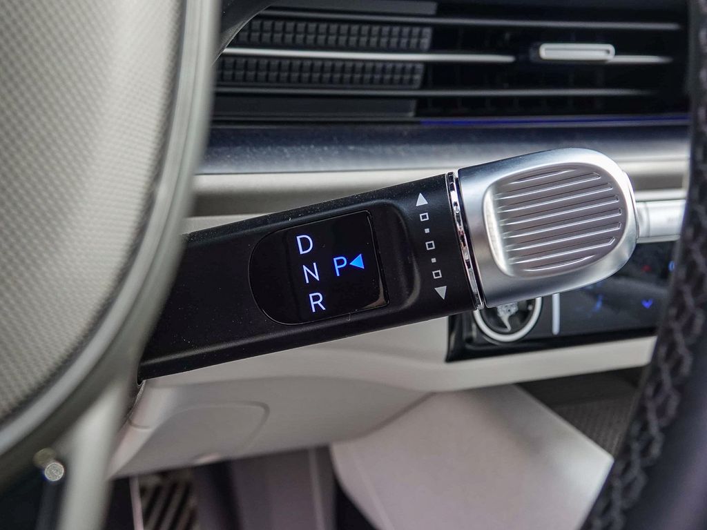 Thumbnail: 2024 Hyundai Ioniq 6 - 22