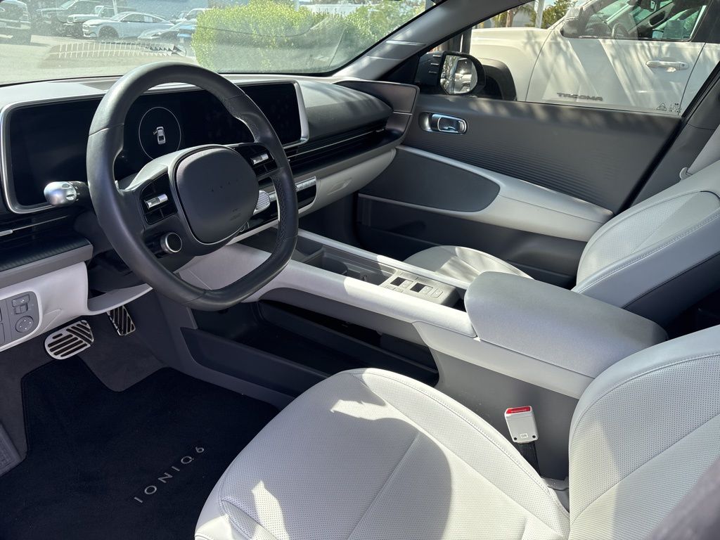 Thumbnail: 2023 Hyundai Ioniq 6 - 2