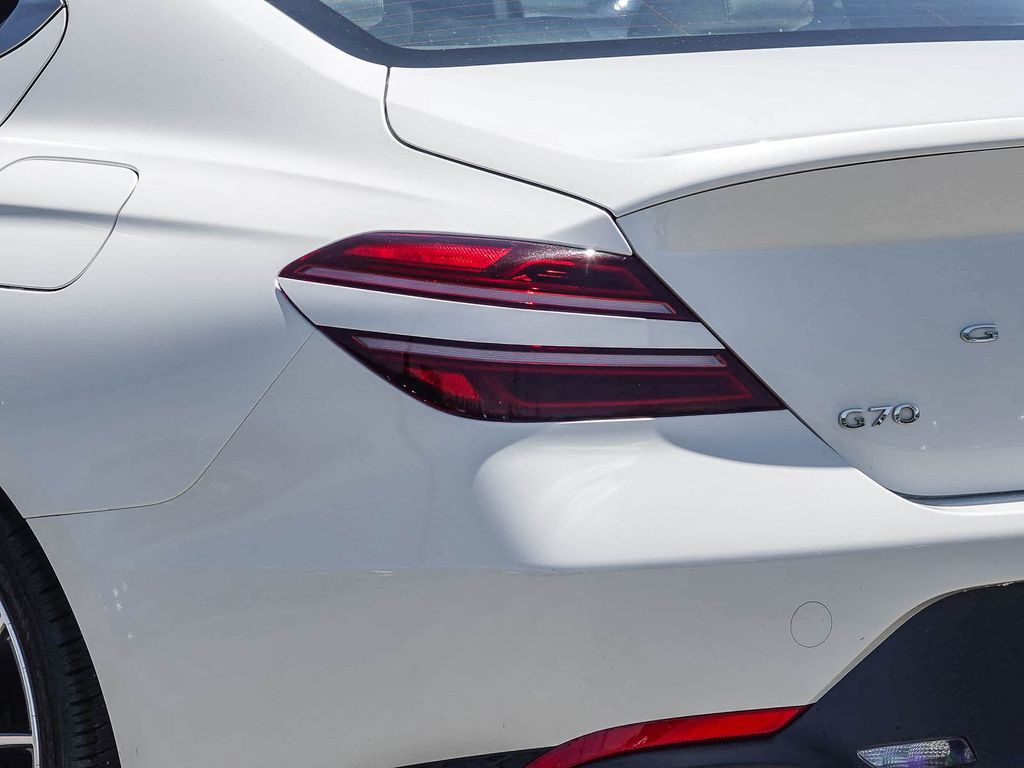 Thumbnail: 2024 Genesis G70 - 19
