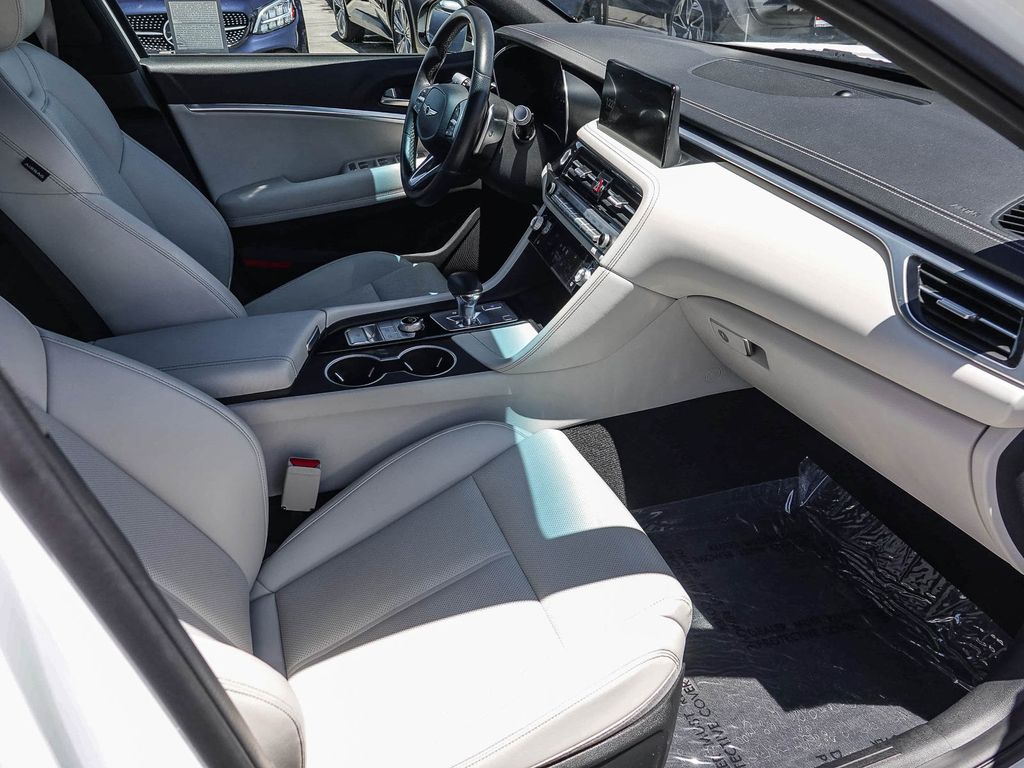 Thumbnail: 2024 Genesis G70 - 8