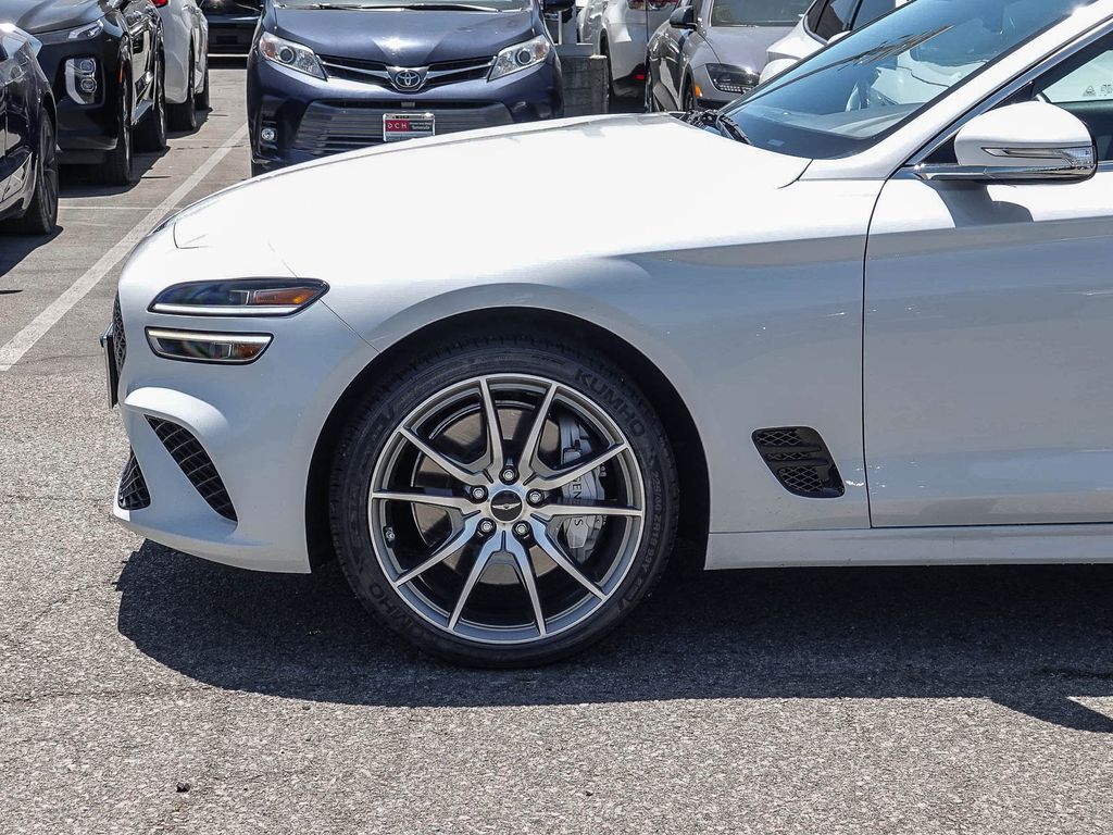 Thumbnail: 2024 Genesis G70 - 5