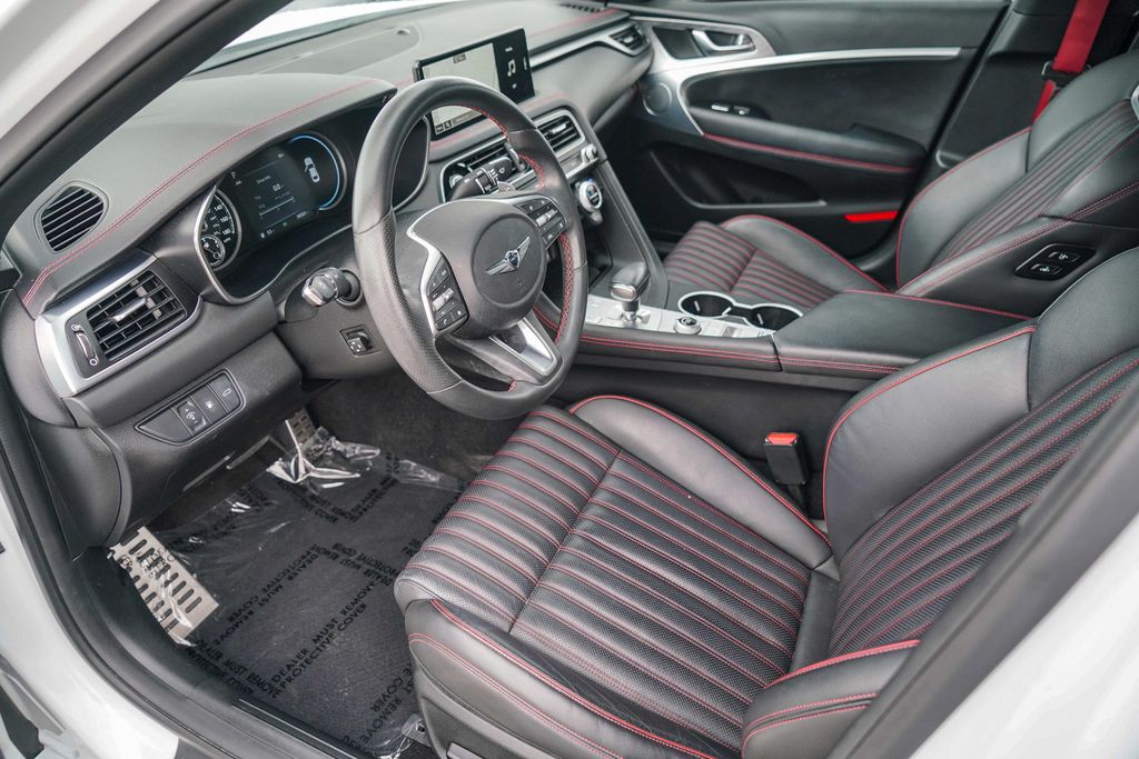 Thumbnail: 2023 Genesis G70 - 9