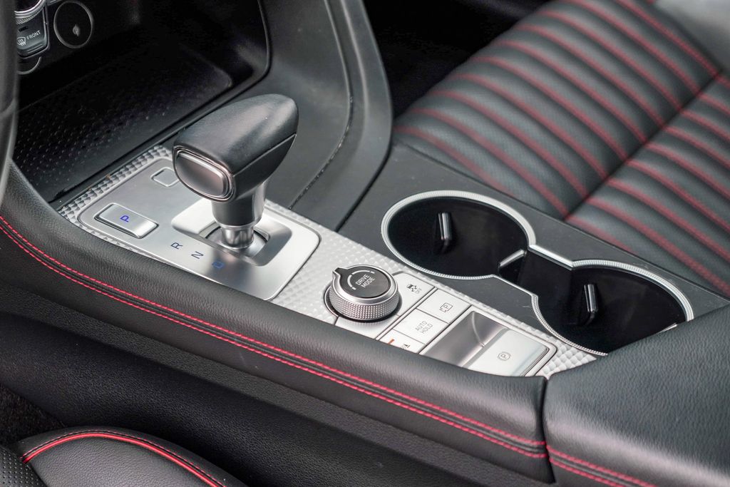 Thumbnail: 2023 Genesis G70 - 12