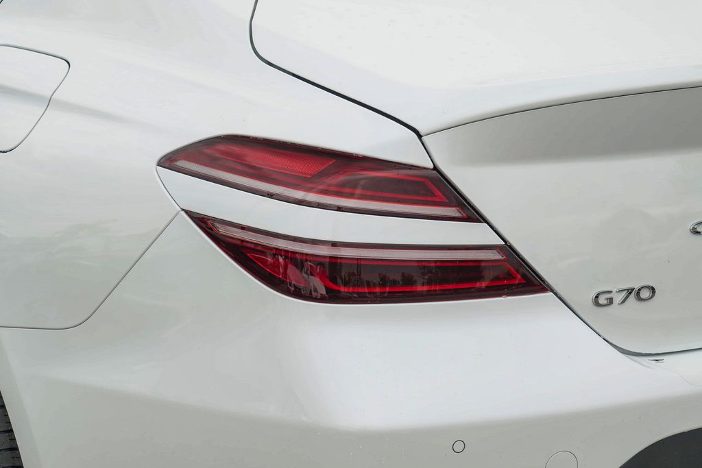 Thumbnail: 2023 Genesis G70 - 19