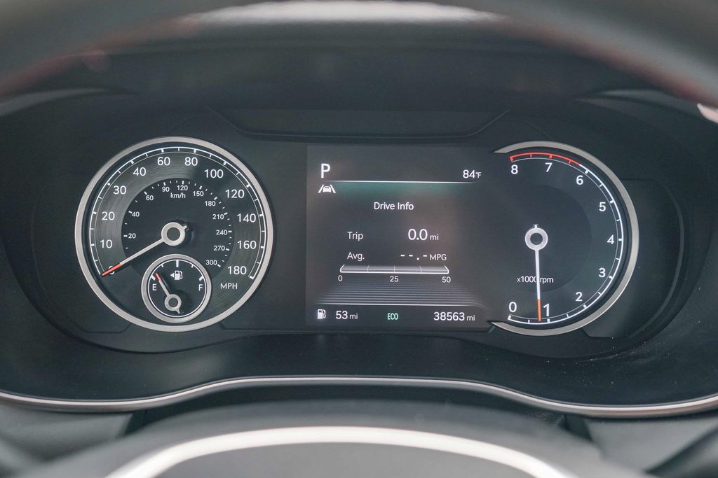Thumbnail: 2023 Genesis G70 - 13