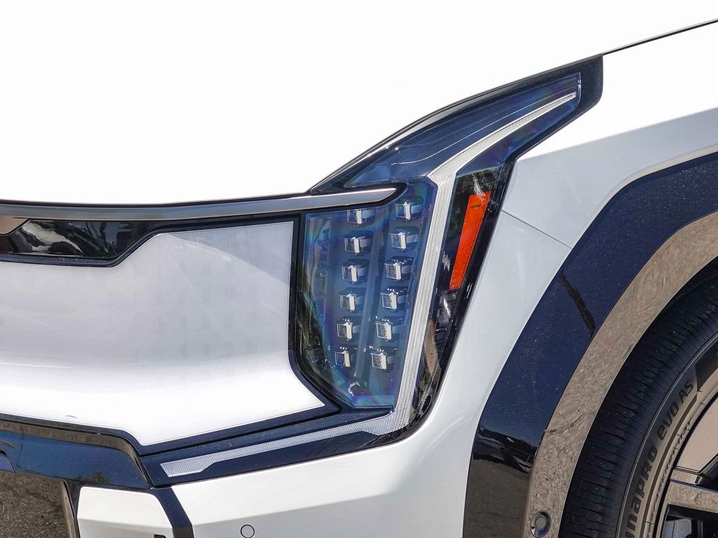 Thumbnail: 2024 Kia EV9 - 17