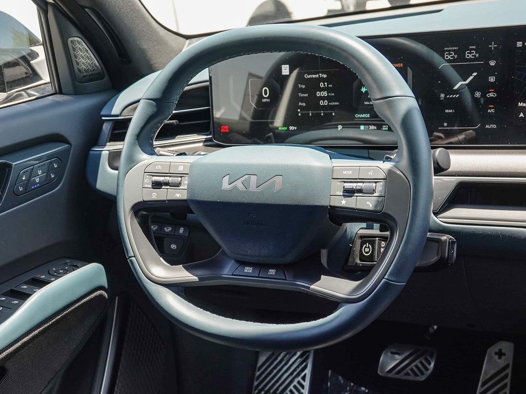 Thumbnail: 2024 Kia EV9 - 7