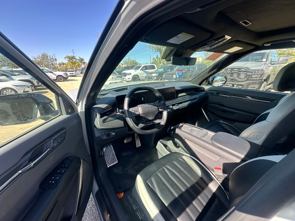 Thumbnail: 2024 Kia EV9 - 2