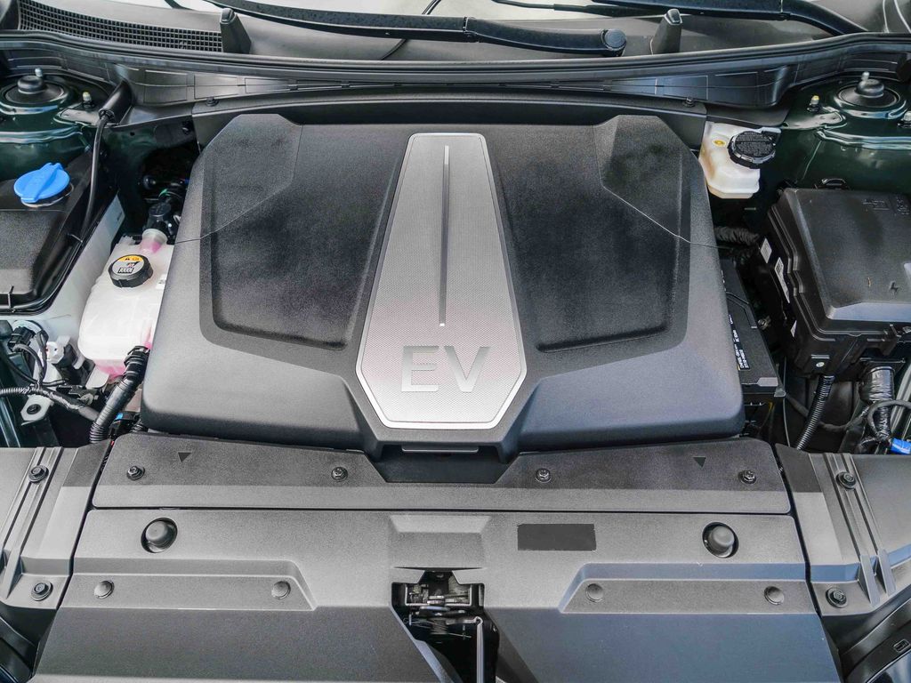 Thumbnail: 2023 Kia EV6 - 7