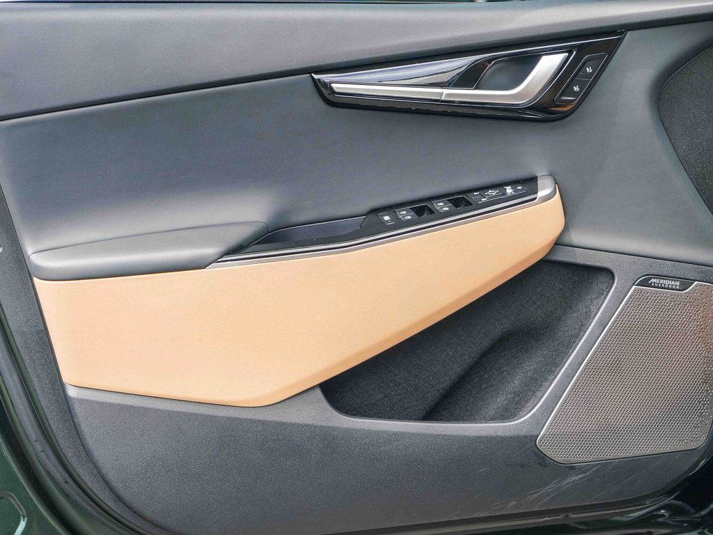 Thumbnail: 2023 Kia EV6 - 22
