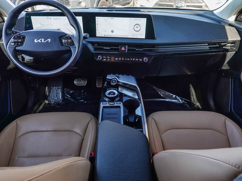 Thumbnail: 2023 Kia EV6 - 2