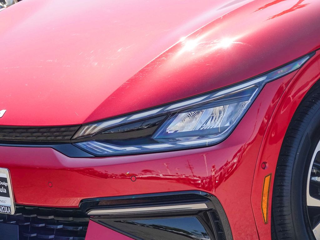 Thumbnail: 2023 Kia EV6 - 19