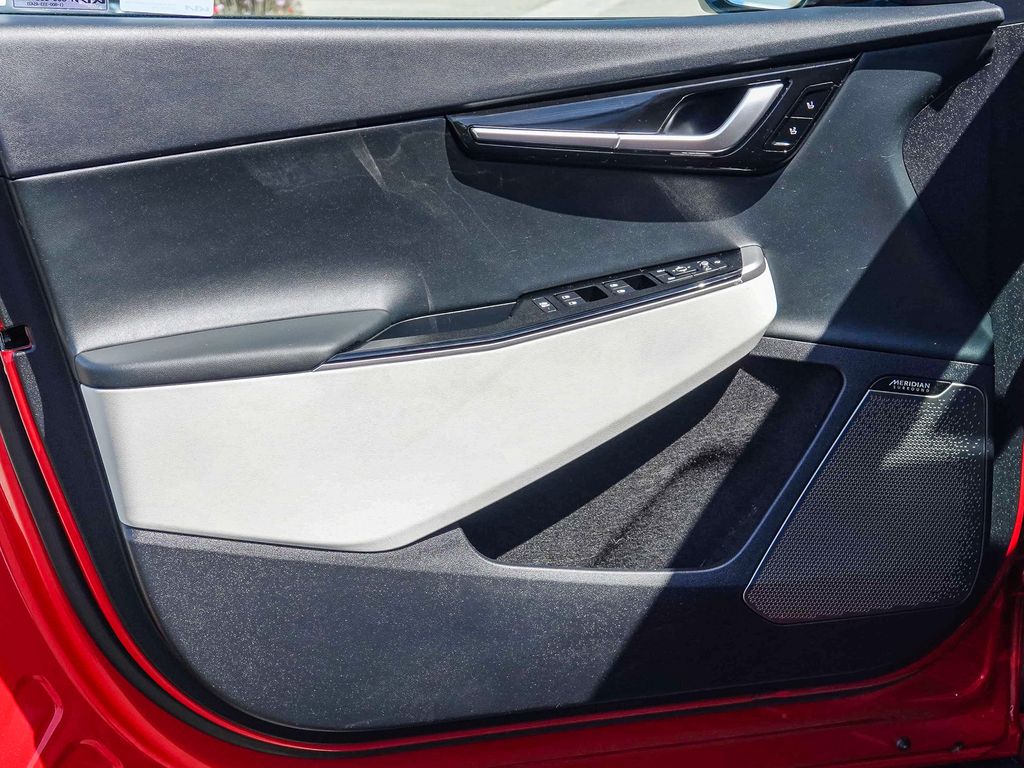 Thumbnail: 2023 Kia EV6 - 22