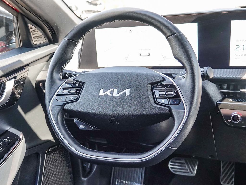 Thumbnail: 2023 Kia EV6 - 8