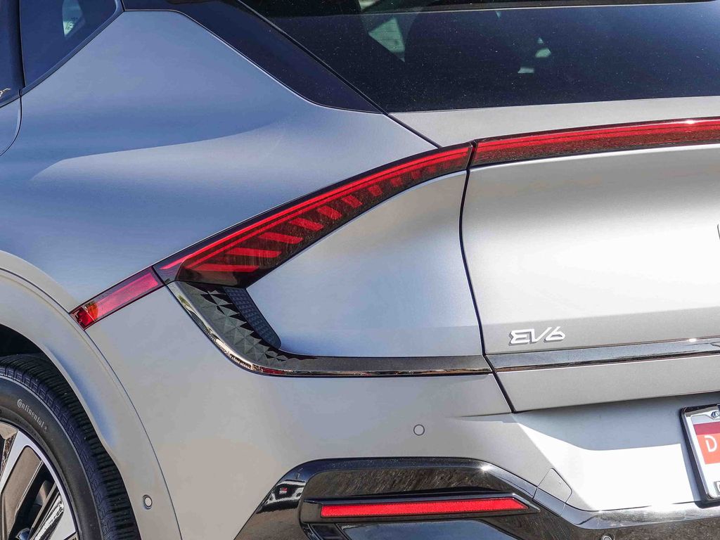 Thumbnail: 2024 Kia EV6 - 18