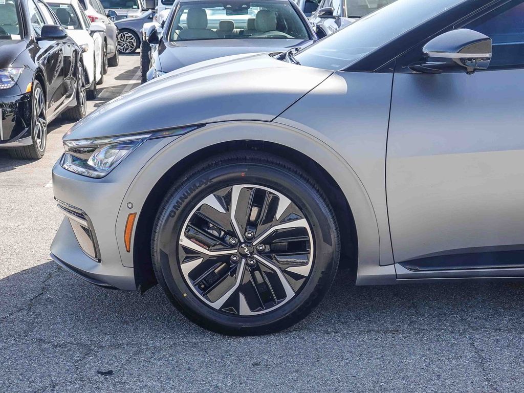 Thumbnail: 2024 Kia EV6 - 5