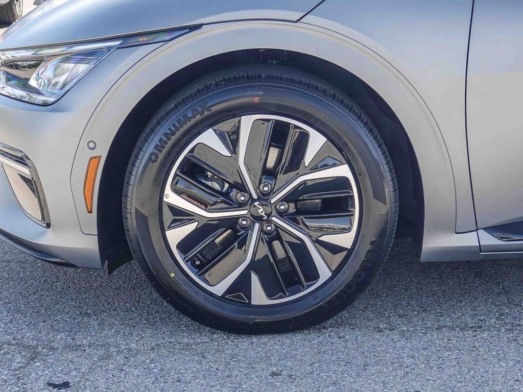Thumbnail: 2024 Kia EV6 - 20