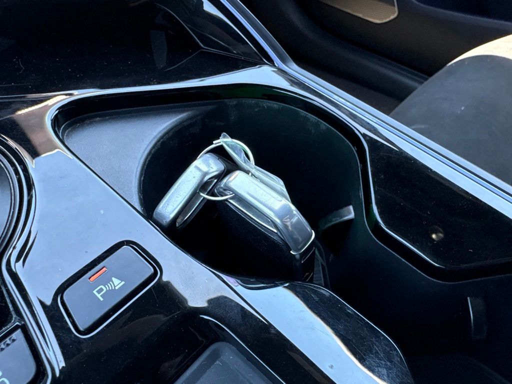 Thumbnail: 2023 Kia EV6 - 8
