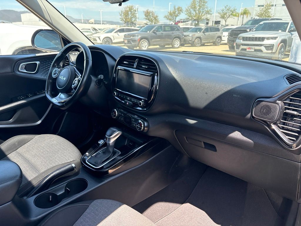 Thumbnail: 2022 Kia Soul - 2