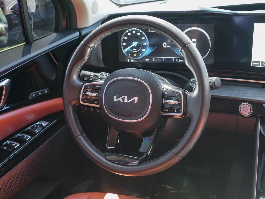 Thumbnail: 2024 Kia Carnival - 8