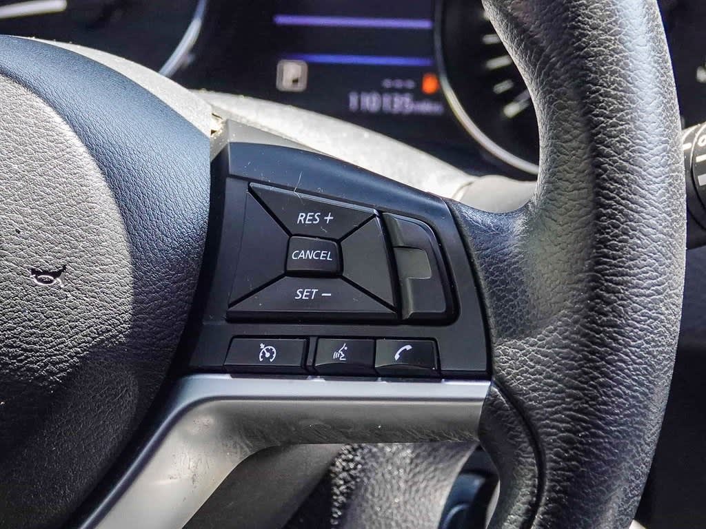 Thumbnail: 2018 Nissan Rogue - 21