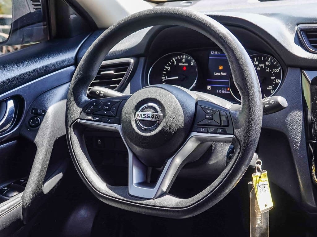 Thumbnail: 2018 Nissan Rogue - 9