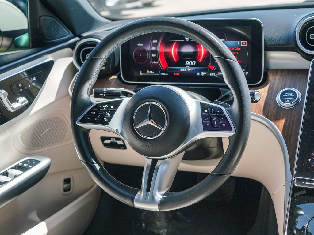 Thumbnail: 2024 Mercedes-Benz C-Class - 8