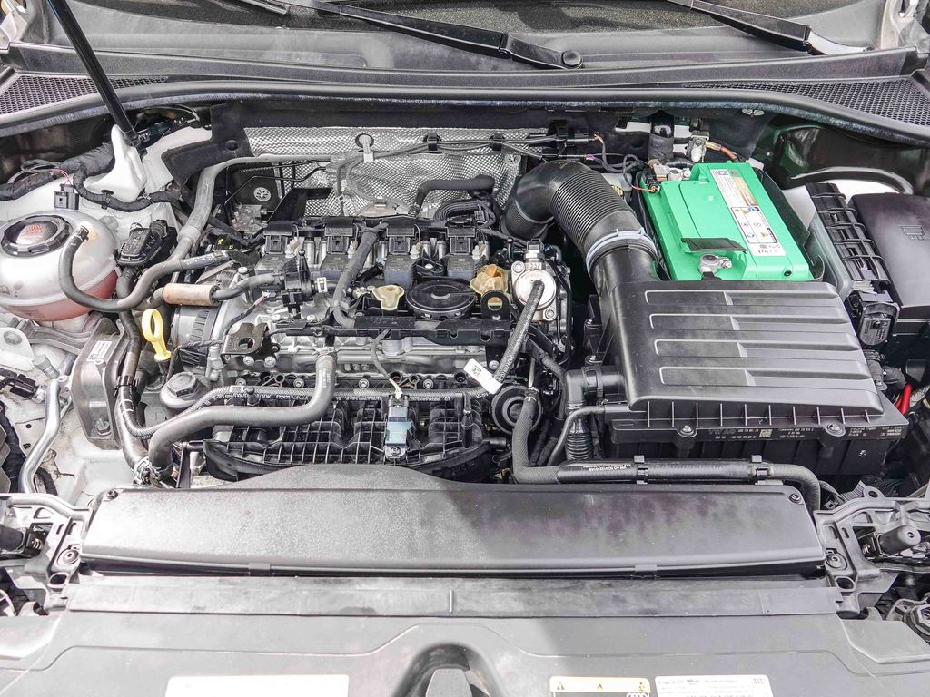 Thumbnail: 2020 Audi Q3 - 6