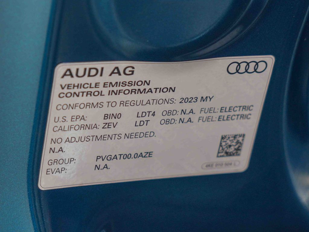 Thumbnail: 2023 Audi e-tron - 17