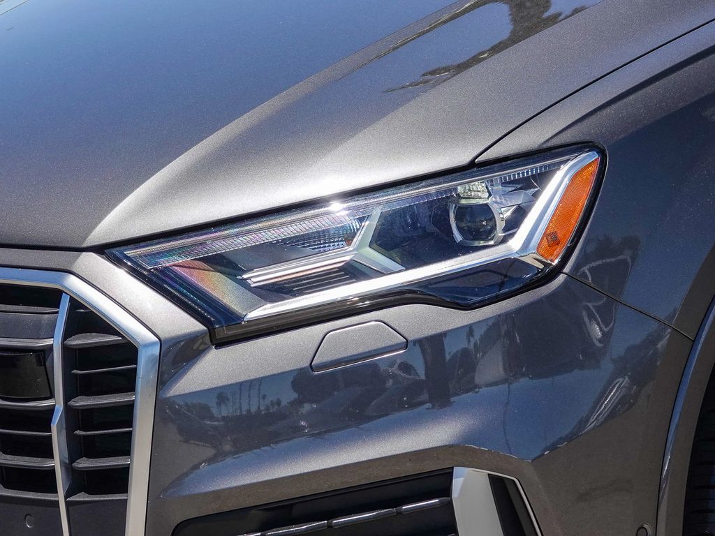 Thumbnail: 2023 Audi Q7 - 20