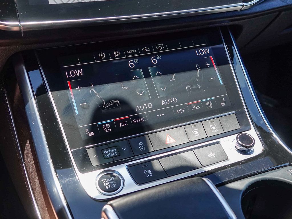 Thumbnail: 2023 Audi Q7 - 24