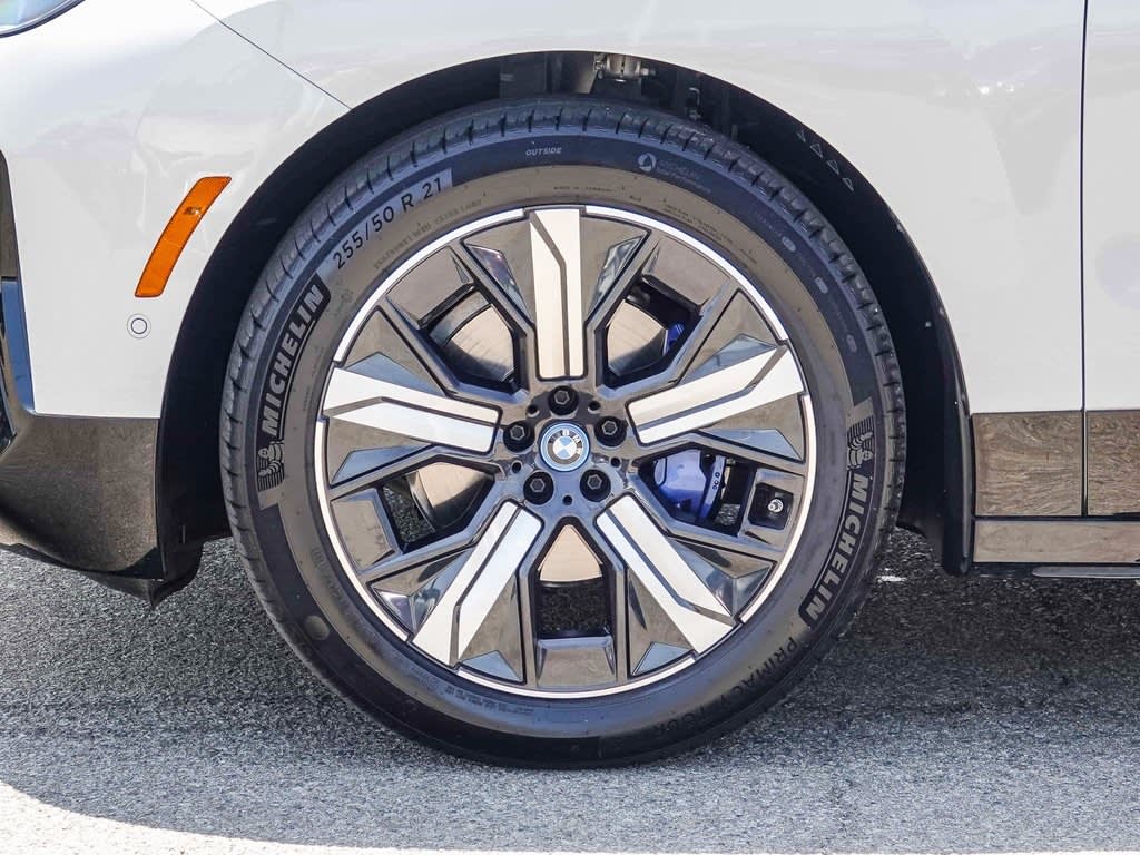 2023 BMW iX xDrive50 21