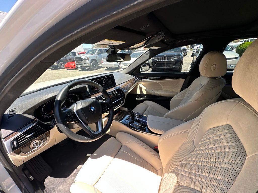 Thumbnail: 2023 BMW 5 Series - 5