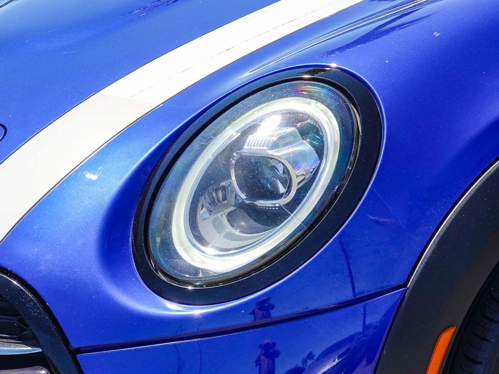 Thumbnail: 2021 MINI Cooper - 21