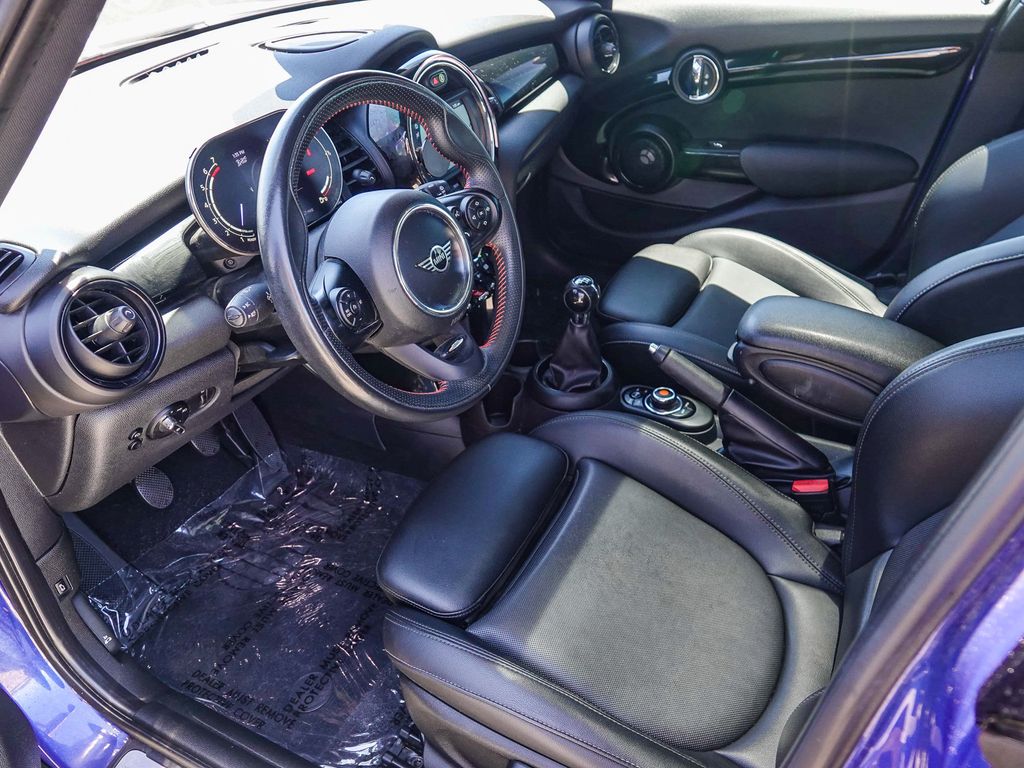 Thumbnail: 2021 MINI Cooper - 11