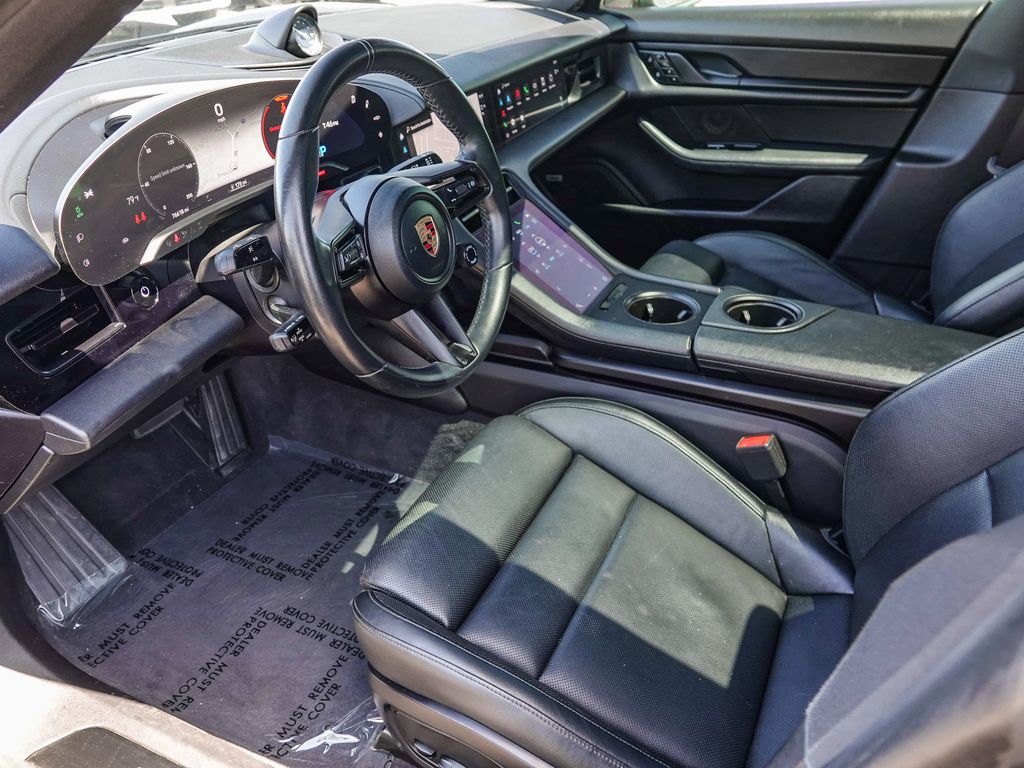 Thumbnail: 2020 Porsche Taycan - 11