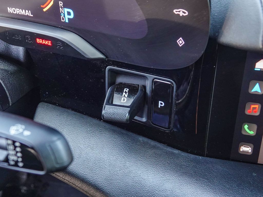 Thumbnail: 2020 Porsche Taycan - 15